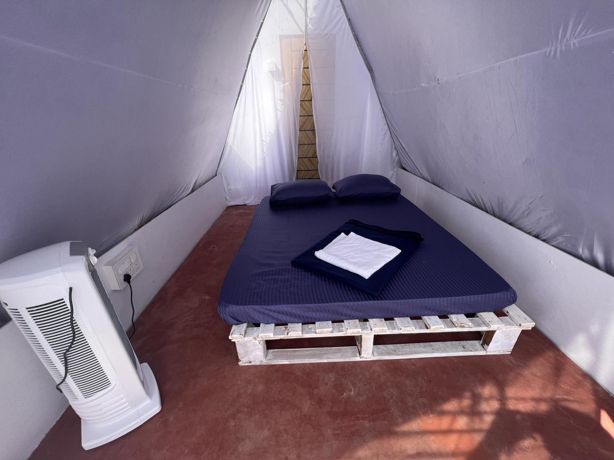 Goko Hostel Гокарна Екстер'єр фото