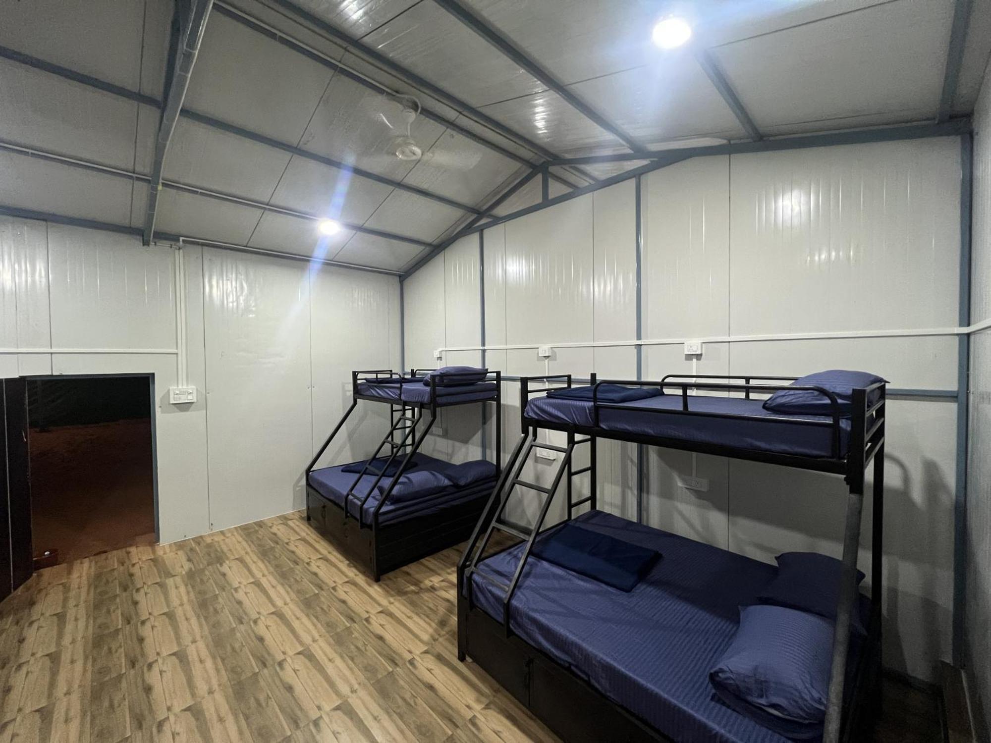 Goko Hostel Гокарна Екстер'єр фото