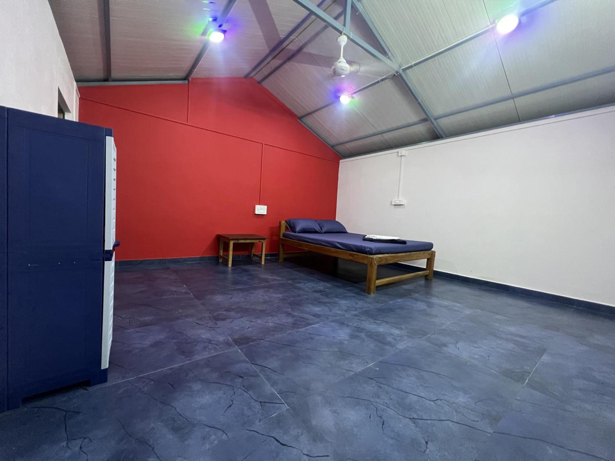 Goko Hostel Гокарна Екстер'єр фото
