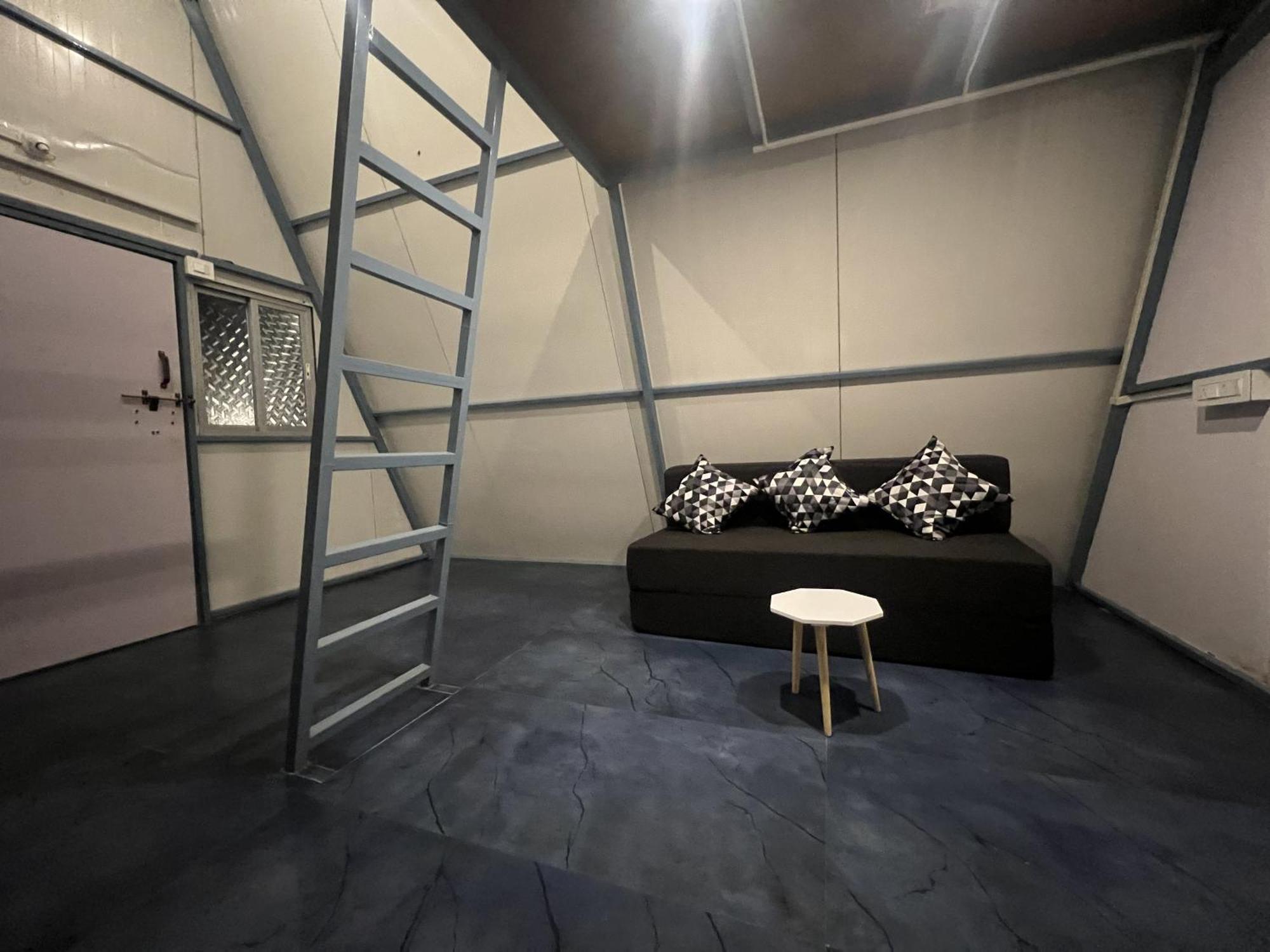 Goko Hostel Гокарна Екстер'єр фото